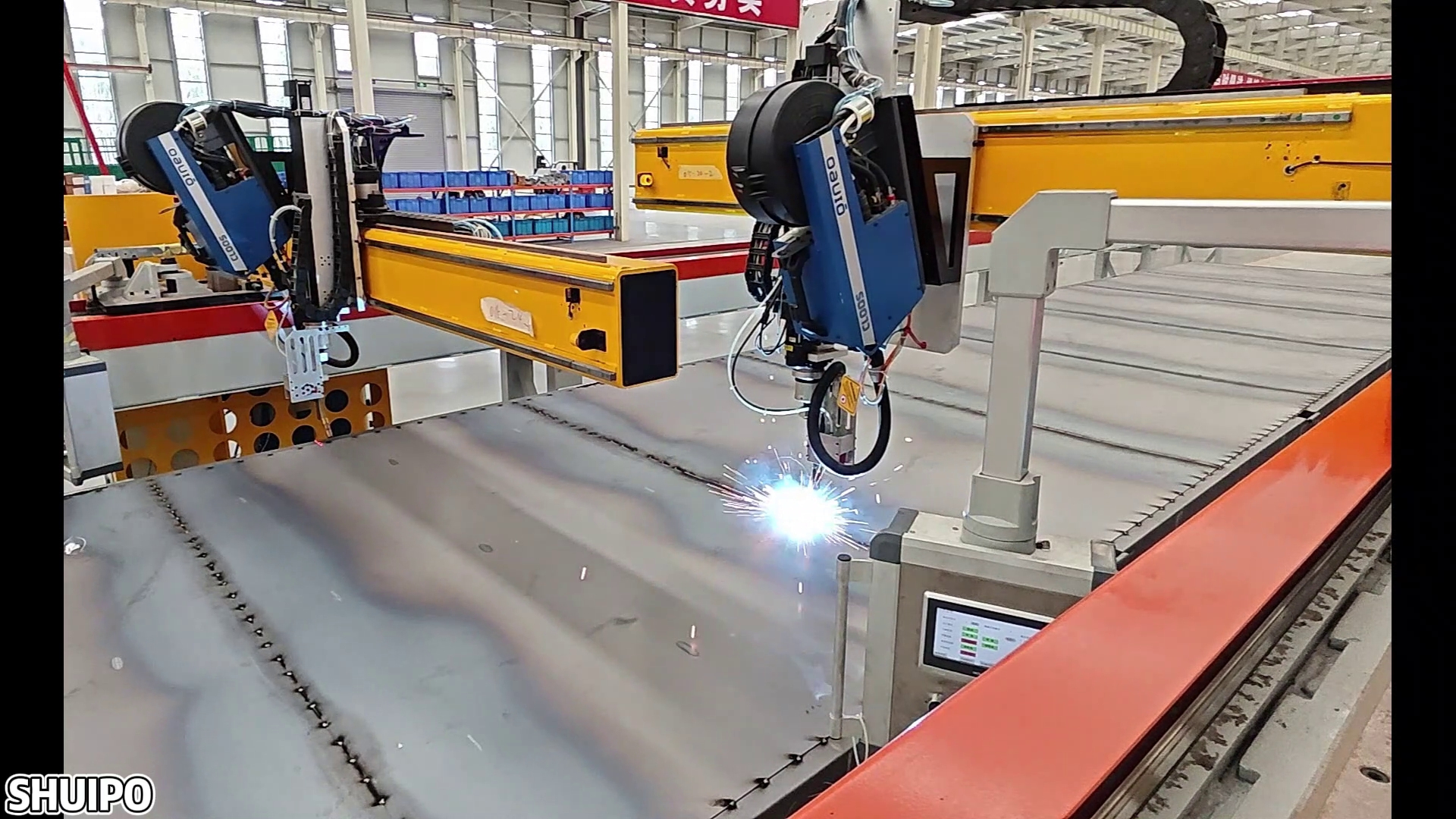 Cantilever bottom plate automatic welding machine